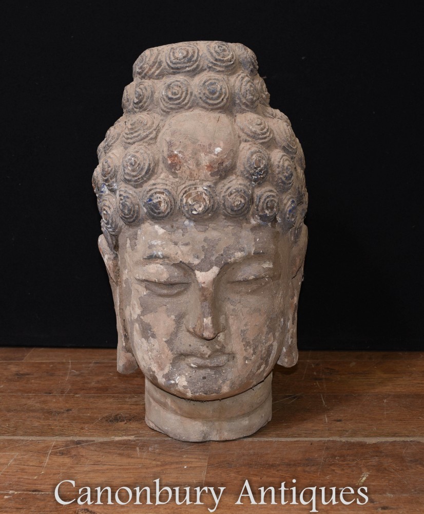 Grand buste bouddhiste tibétain à tête sculptée à la main