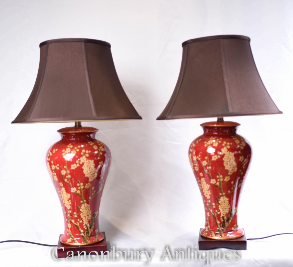 Paire de lampes de table en porcelaine chinoise - éclairage rouge impérial