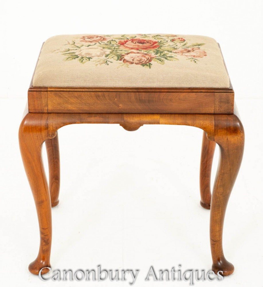 Tabouret Queen Anne en Noyer