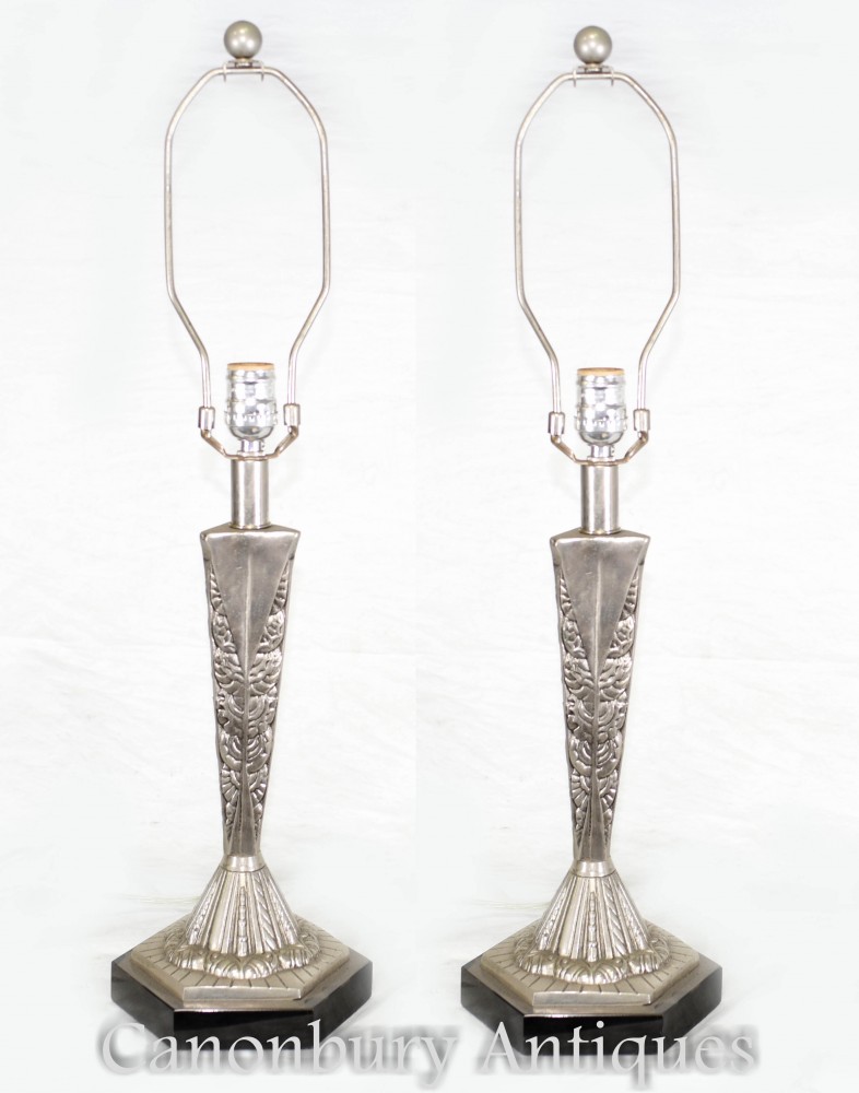 Paire De Lampes De Table Art Déco En Bronze