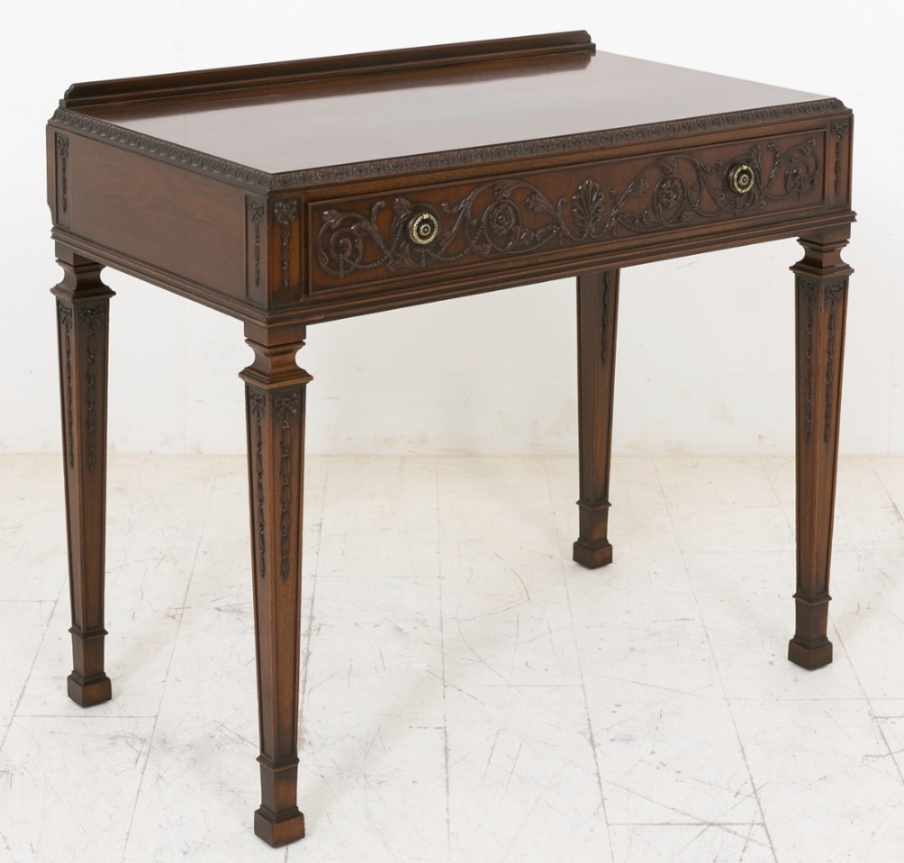 Table d'Appoint Adams Console Sculptée Antique en Acajou