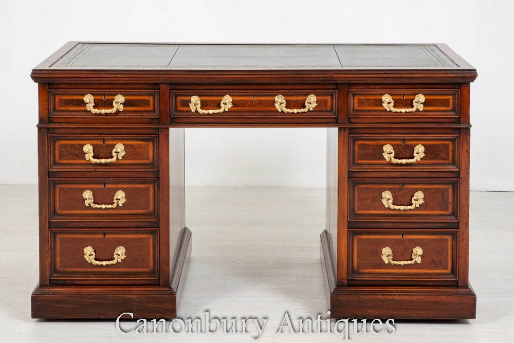 Bureau sur piédestal antique par Maple and Co - Table à écrire en acajou 1880