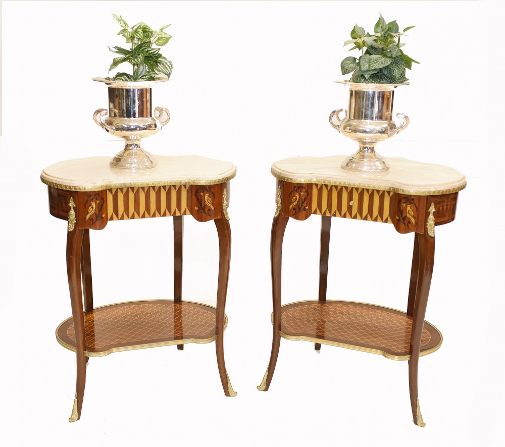 Paire De Tables D'Appoint Françaises Haricots Louis XVI Cocktail