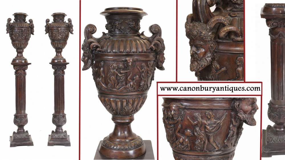 Paire d'Urnes et de Colonnes Piédestales en Bronze Italien Supports Classiques