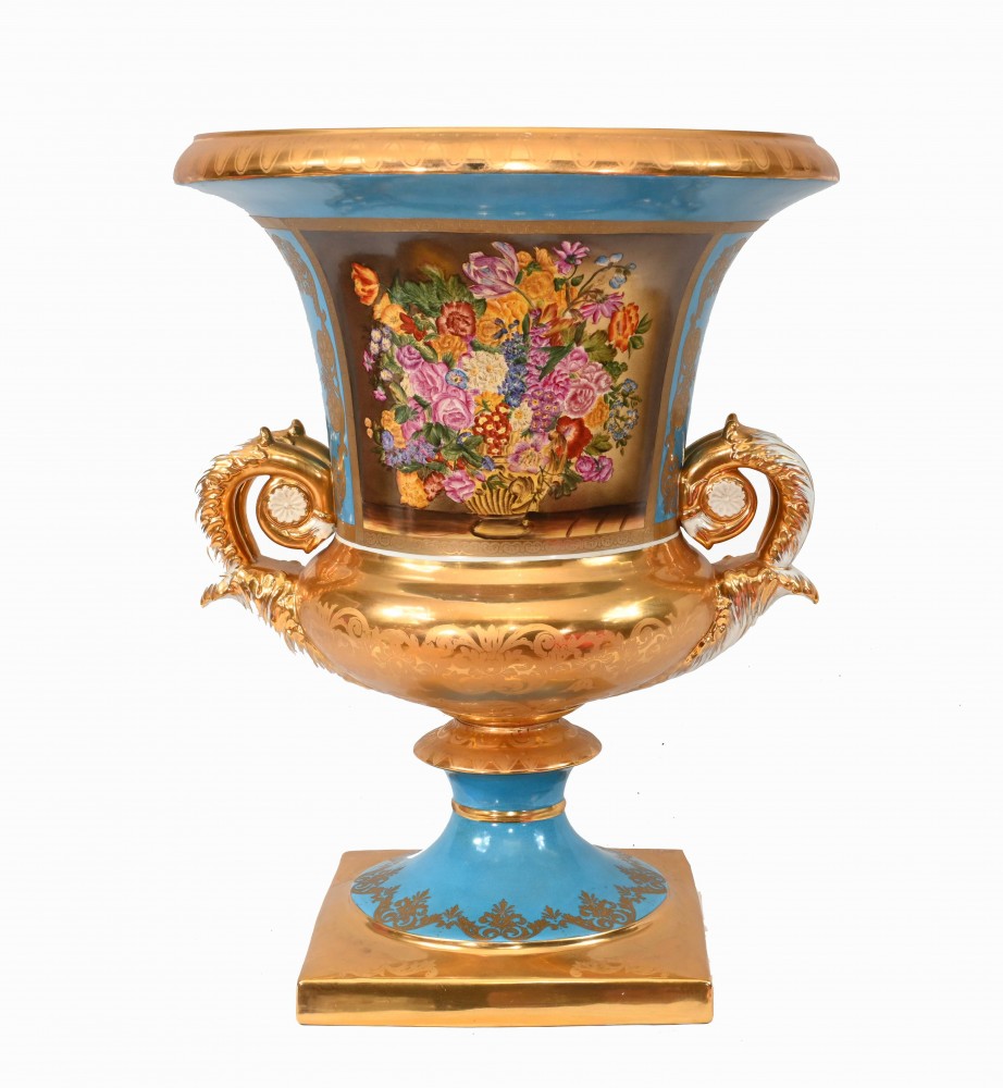 Pot à fleurs français urne en porcelaine de Sèvres Campana