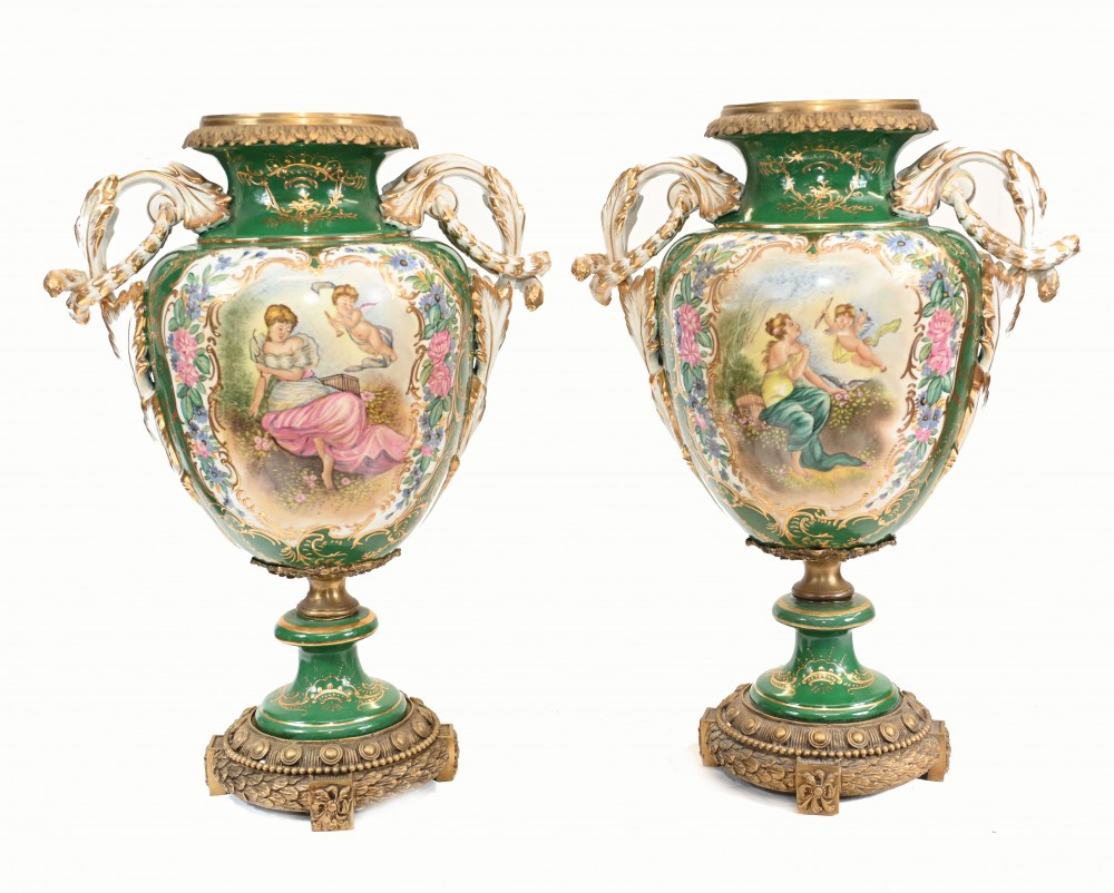 Paire Urnes En Porcelaine De Dresde Vases Allemands