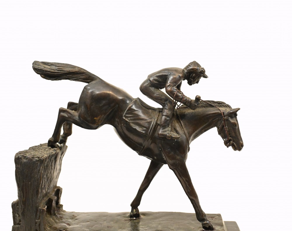 Statue de Steeple-chase en Bronze Français Cheval et Jockey