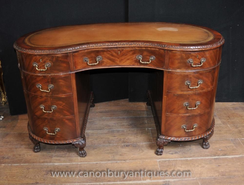 Bureau Regency en forme de haricot