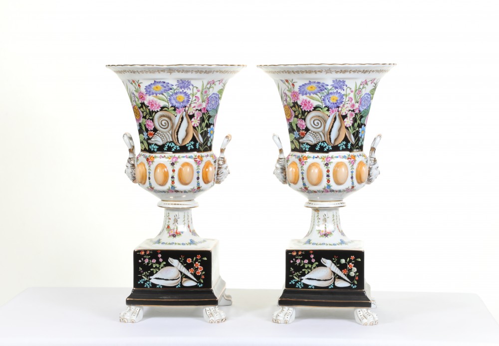 Paire Urnes Françaises Paris Vases En Porcelaine De Sèvres
