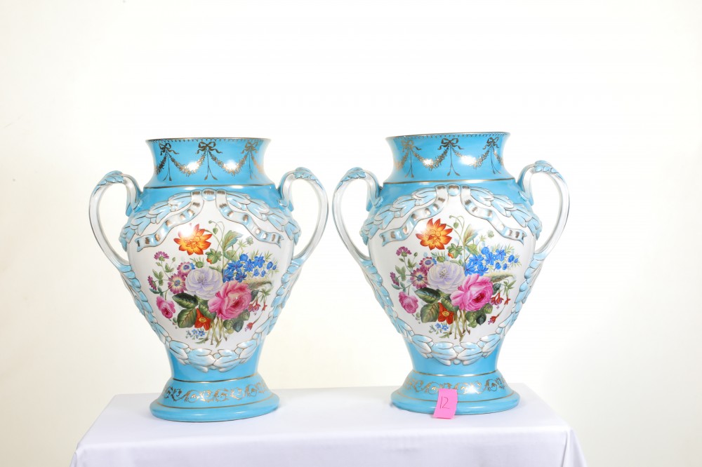 Paire Vases Porcelaine De Sèvres Urnes Florales Français