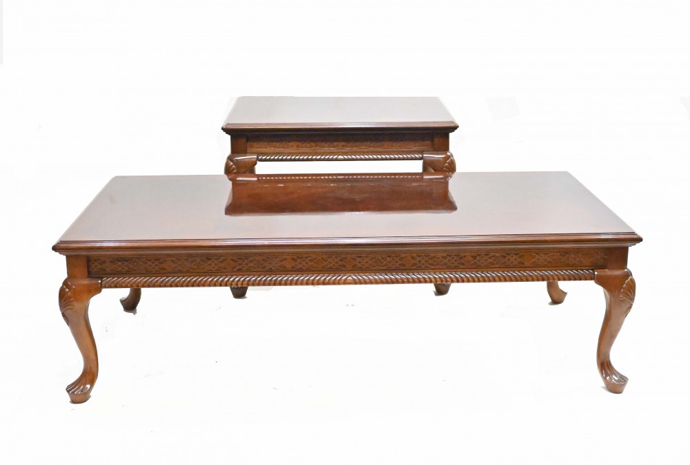 Ensemble de table d'appoint basse Queen Anne Revival