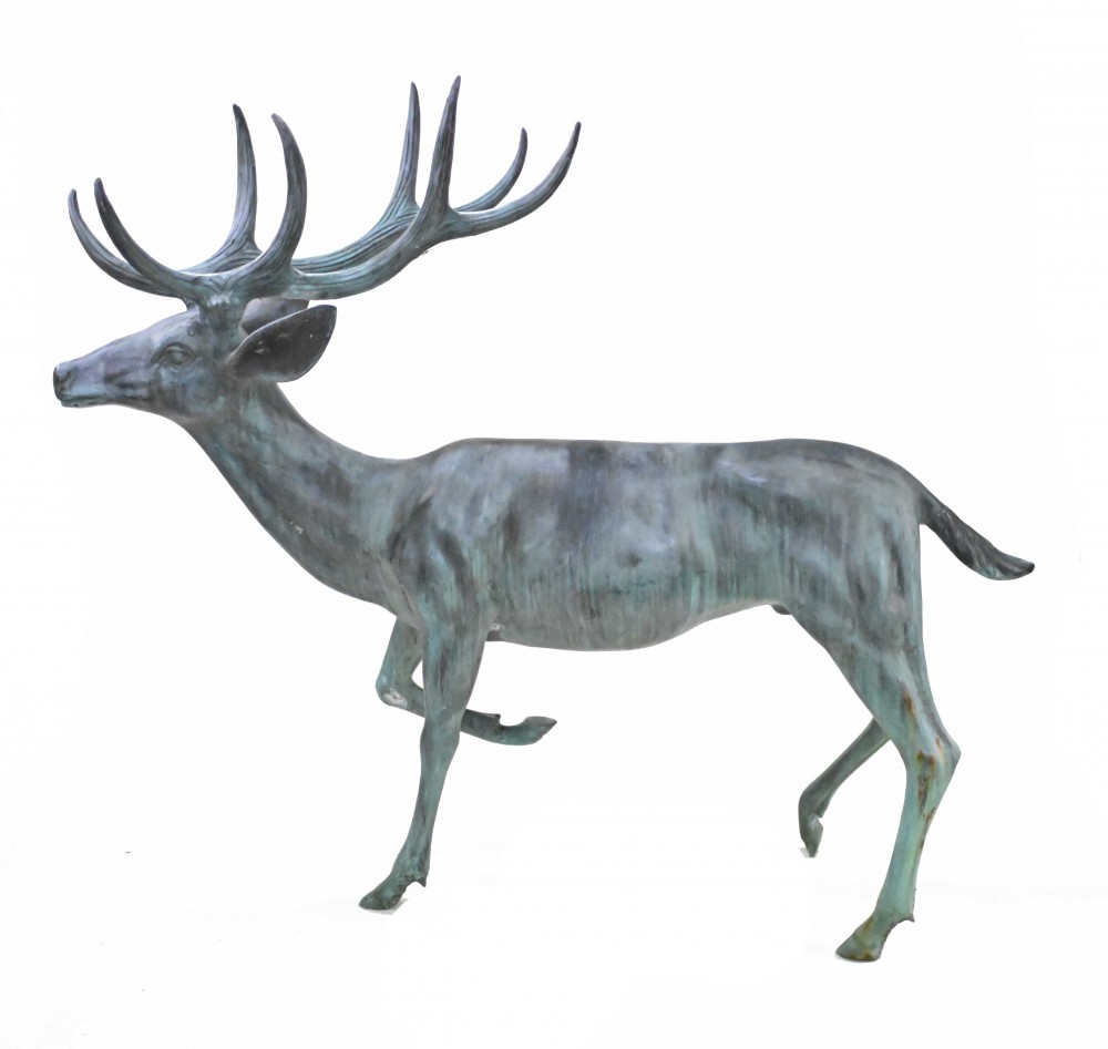 Statue de cerf en bronze Monarque du Glen Deer Casting