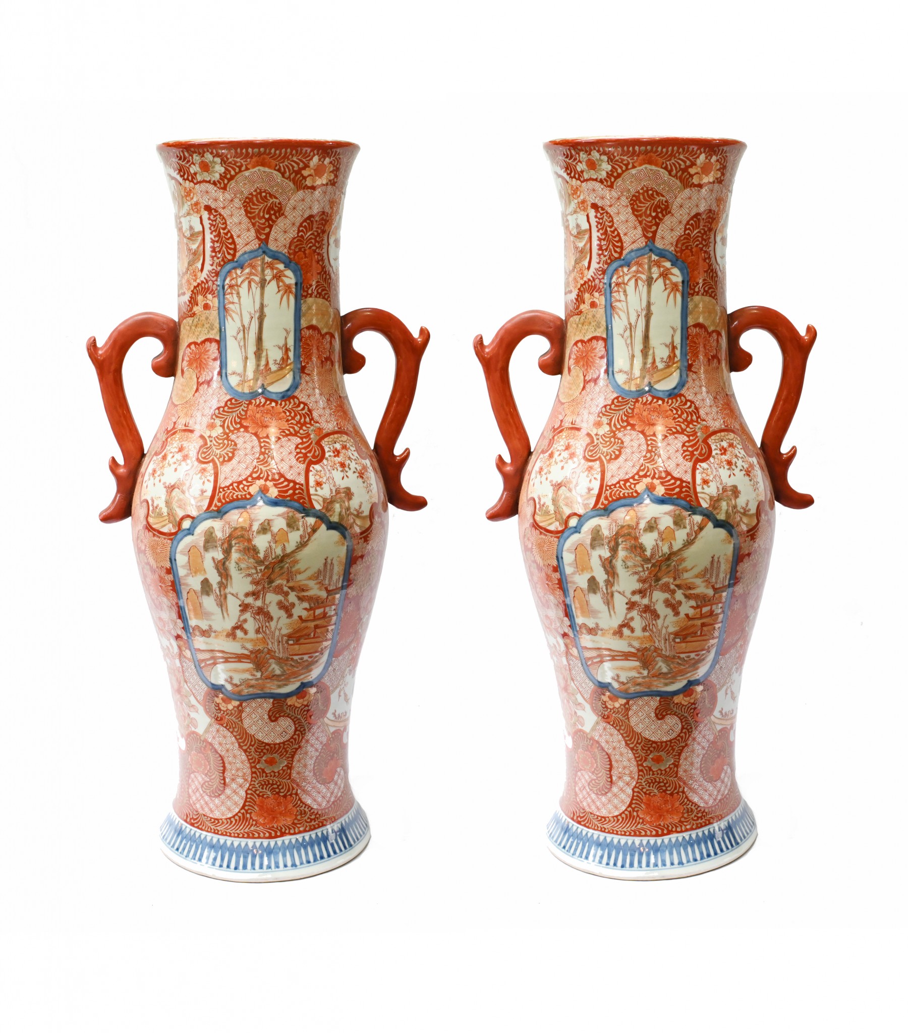 Vases Cornucopia, Porcelaine