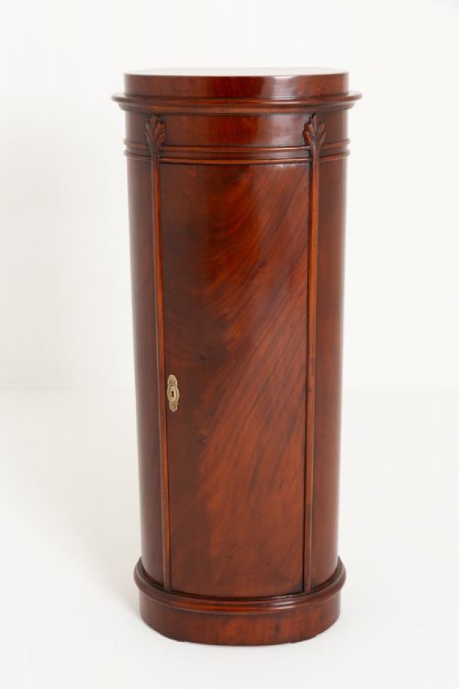 Armoire latérale haute ovale RegeRegency