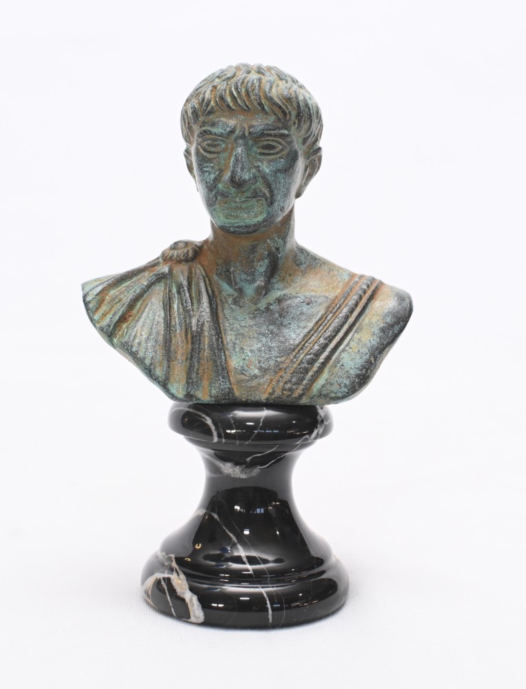 Buste en bronze Trajan Empereur romain Grand Tour Classique