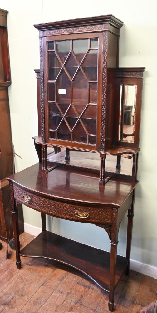 Vitrine Art Nouveau en acajou 1890